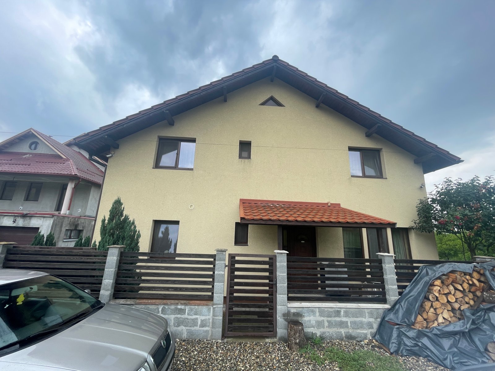 Proprietate de vanzare | 977 mp | drum privat